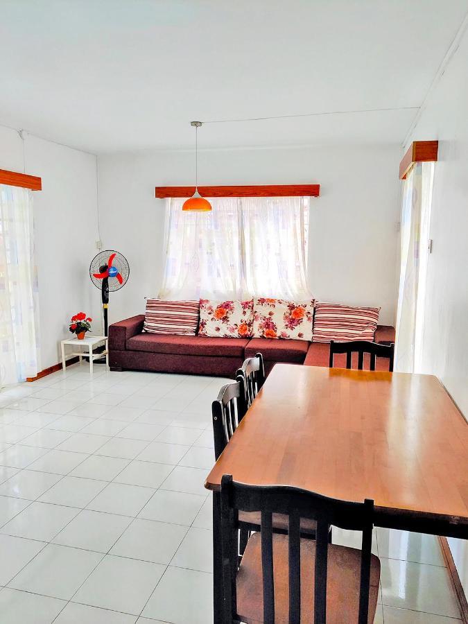 Coconut Bay Apartments Flic en Flac Luaran gambar